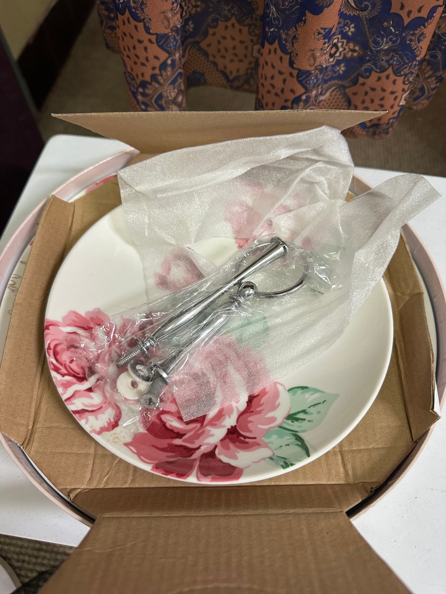 Arthur Wood 2 Tier Cupcake Plate