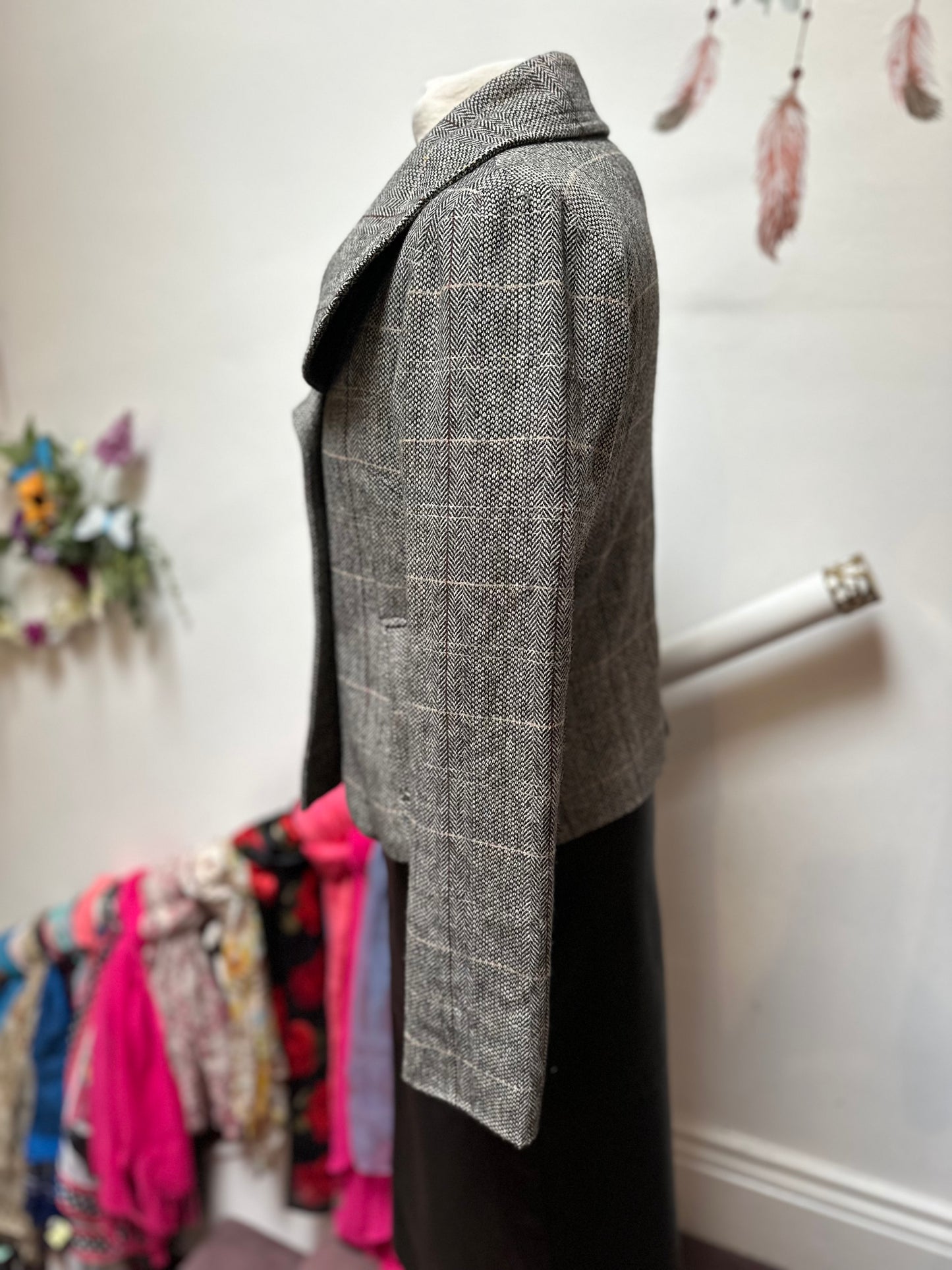Illusion Wool Blend Blazer Best Fit Size 10/12 Needs a stitch on rear