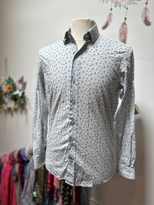 6th Sense Floral Shirt Size M