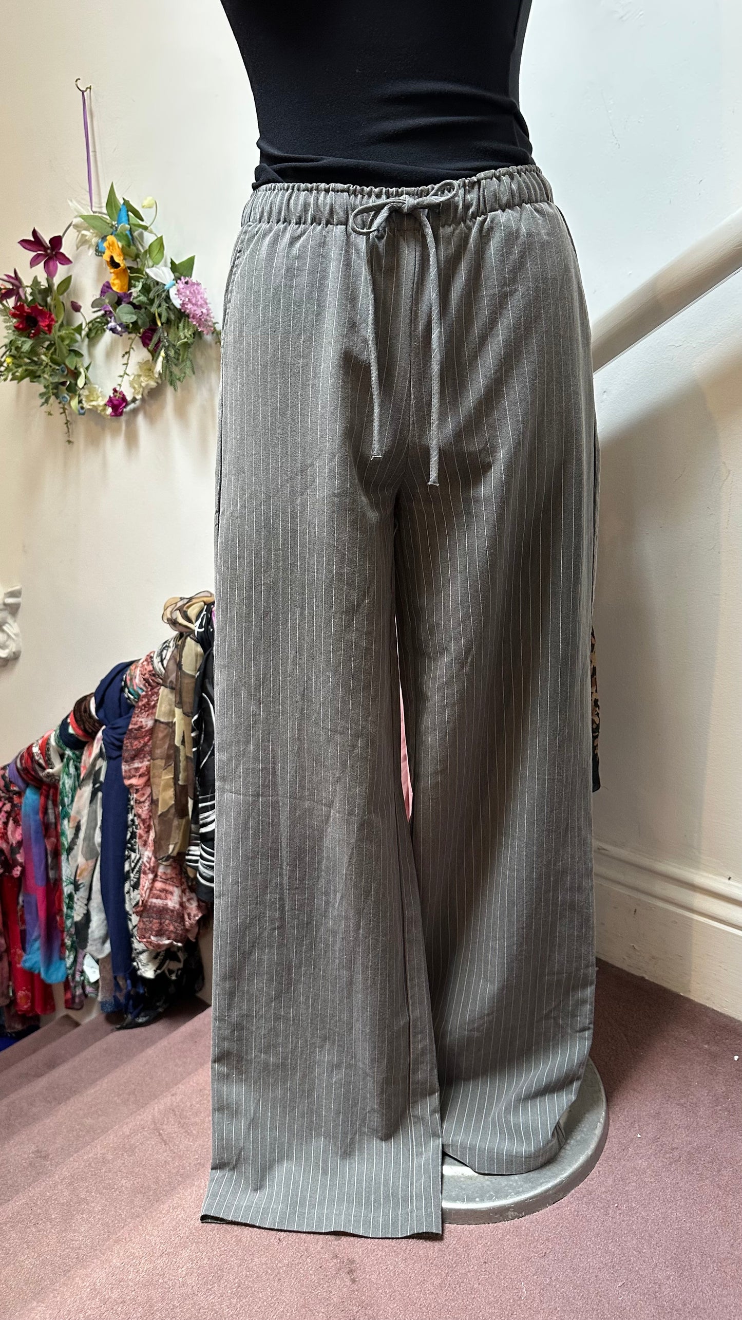 Stradivarius Grey Pinstriped Wide Leg Trousers Size XS