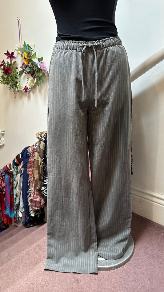Stradivarius Grey Pinstriped Wide Leg Trousers Size XS