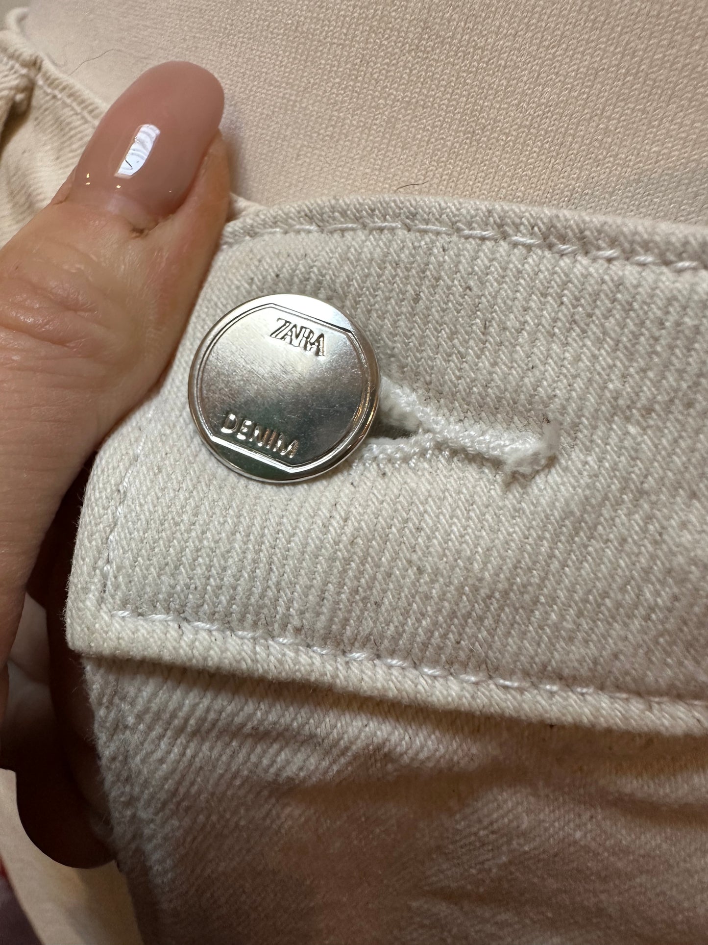 Zara Stretchy High Waisted Cream Fringe Cut Jeans Size M