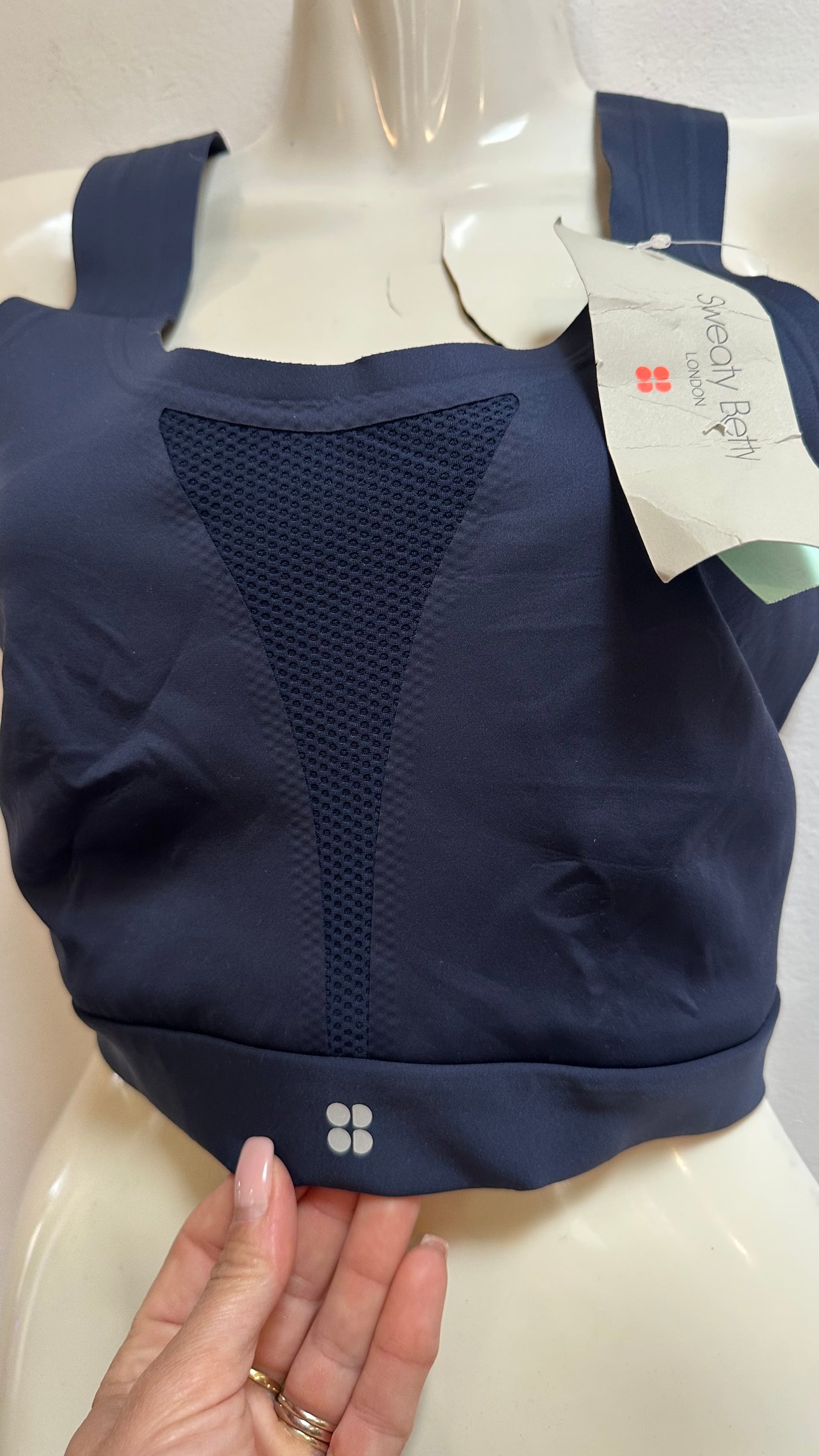 Sweaty Betty Navy Sports Bra New with Tags Size 38D RRP €75!!
