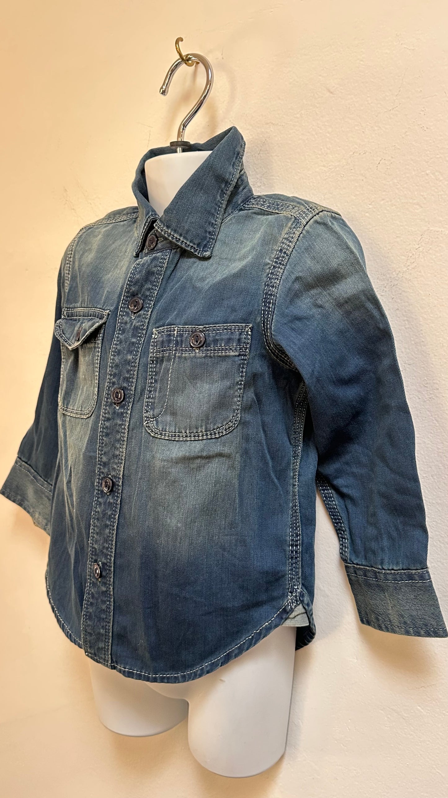 Gap Denim Shirt New with Tags 100% Cotton Age 3years