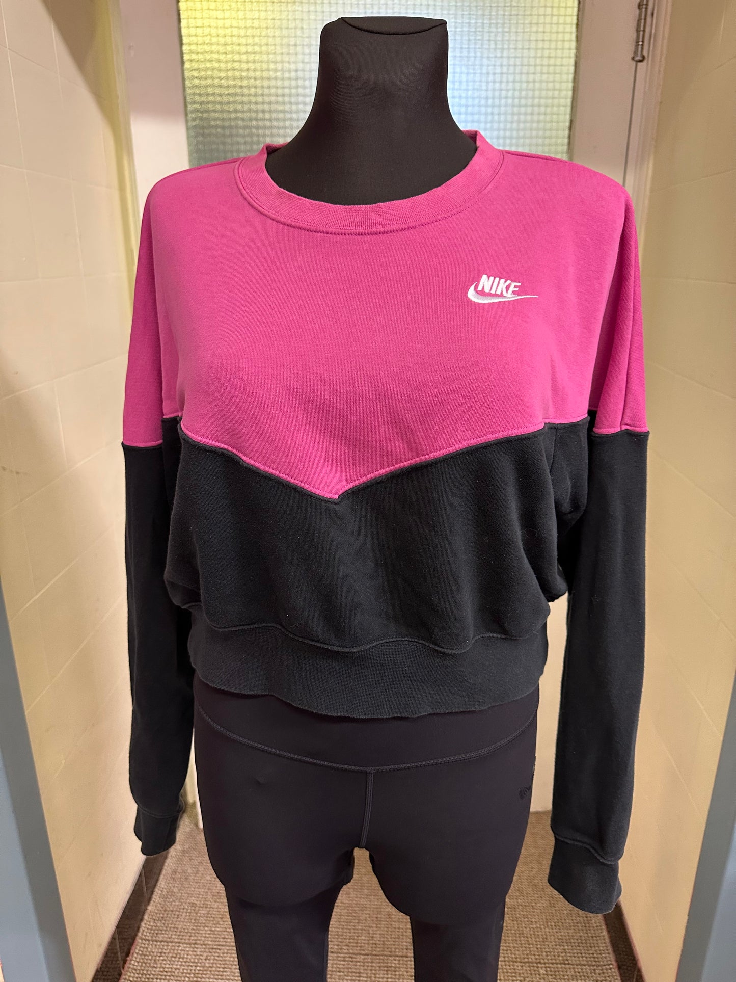 Nike Retro Sweater Size L Small Fitting Few Faint Marks on Rear