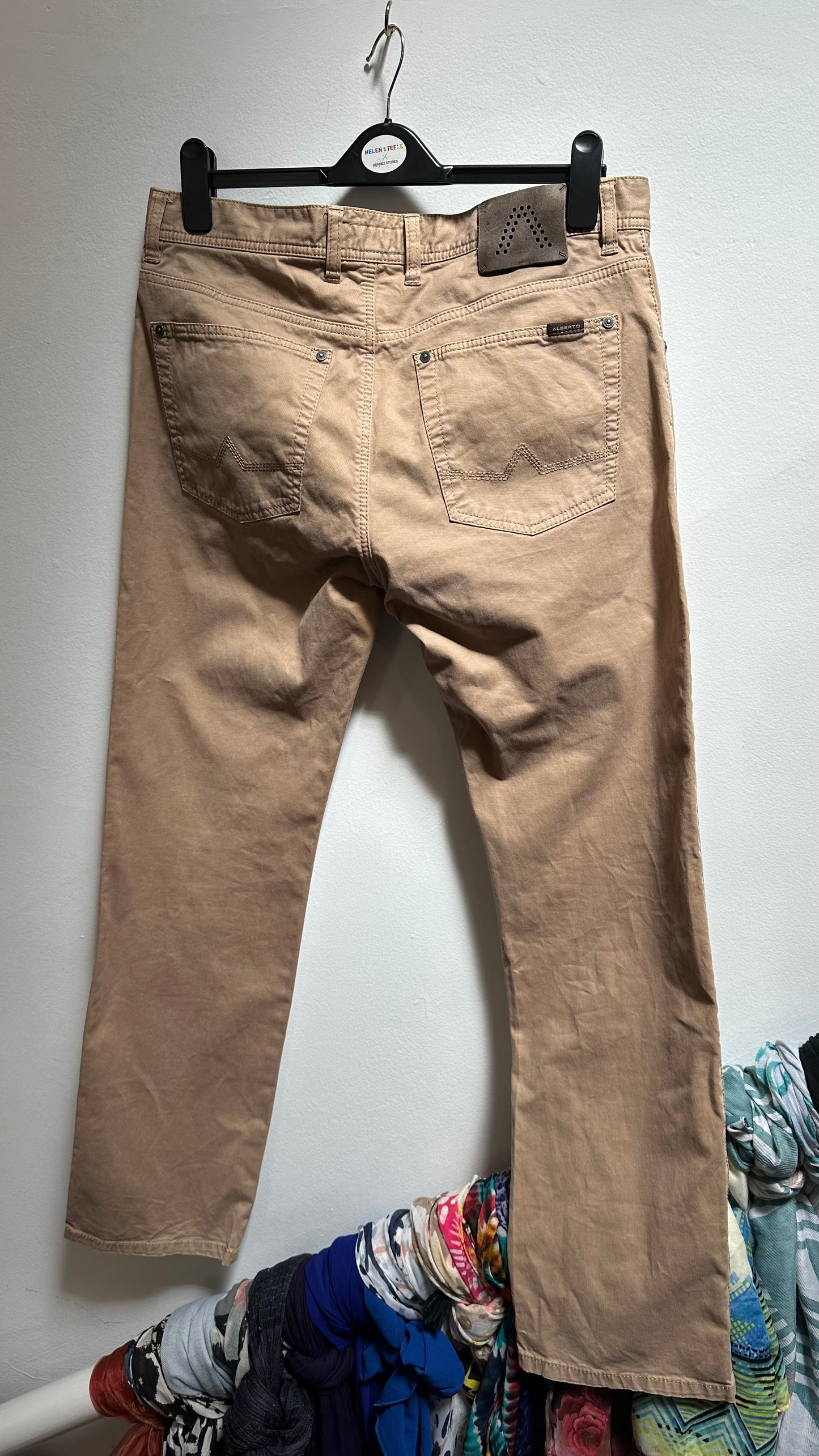 Alberto Beige 34” x 32” Jeans