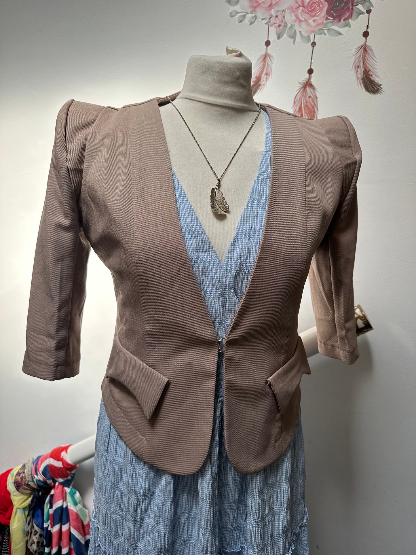 Cutie Beige Blazer Size M