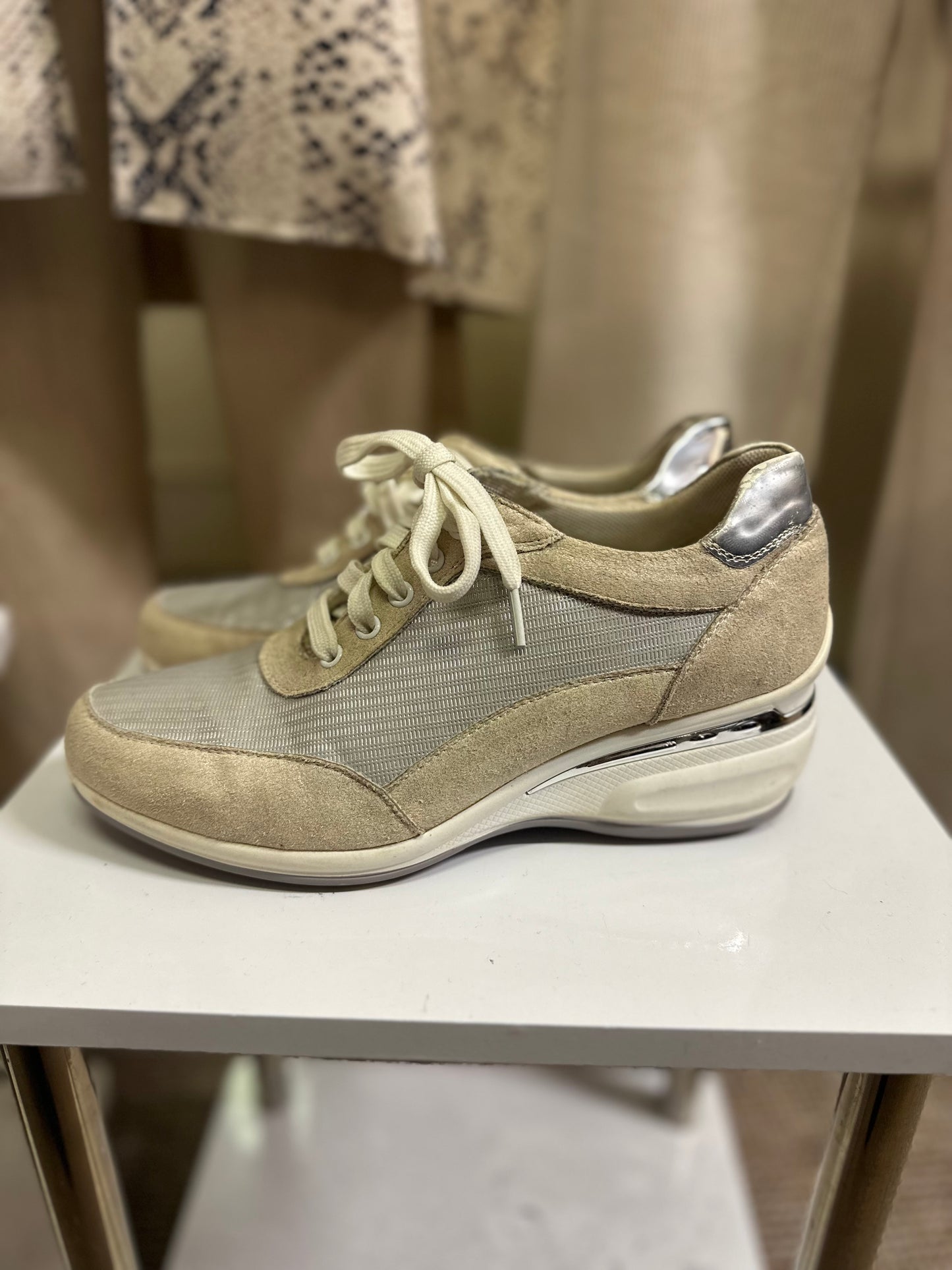 CHC Shoes Size 6.5 (Silver colour partly faded off one heel)