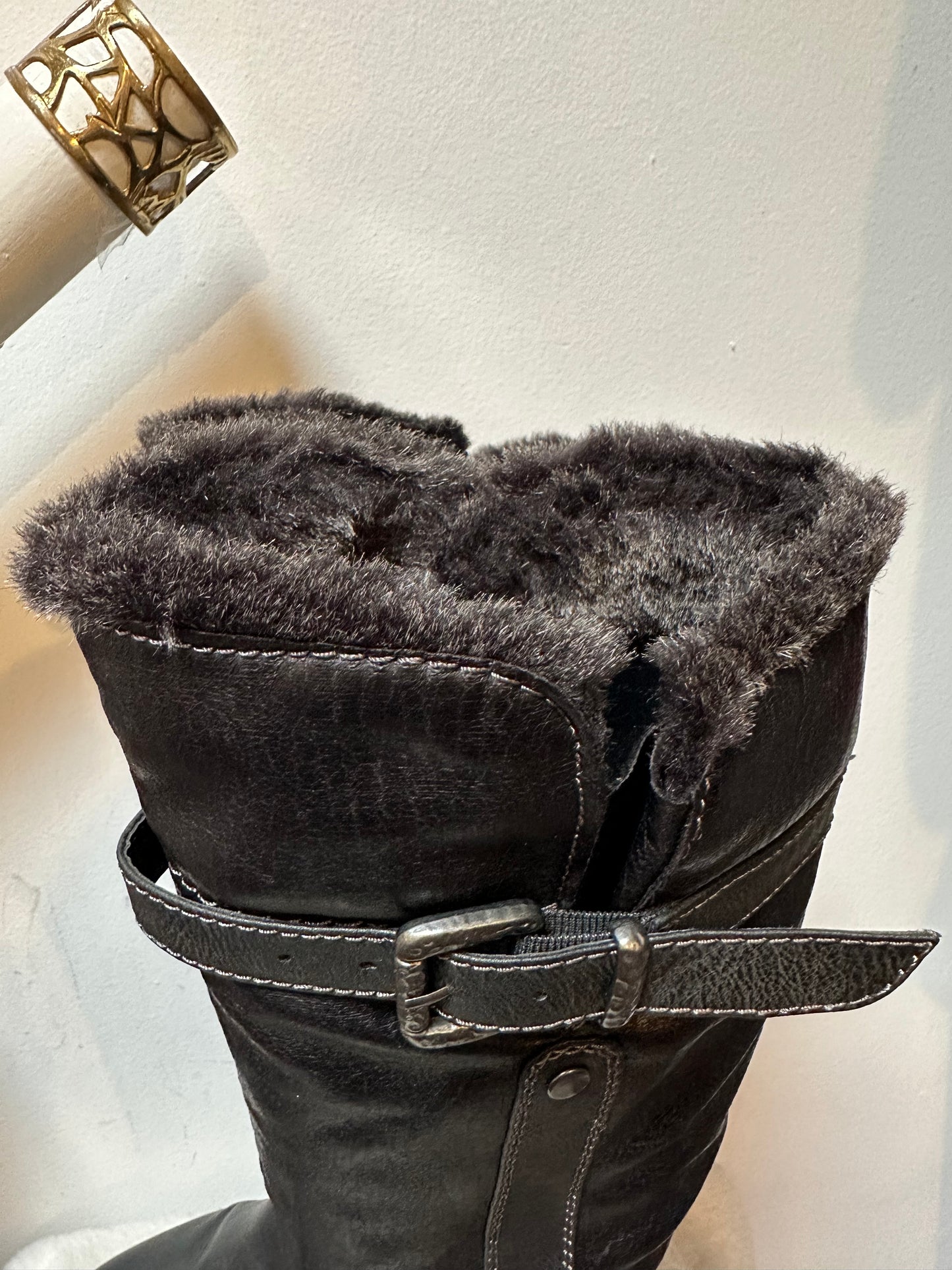 Gino Ventori Fleece-Lined Long Boots Size 5