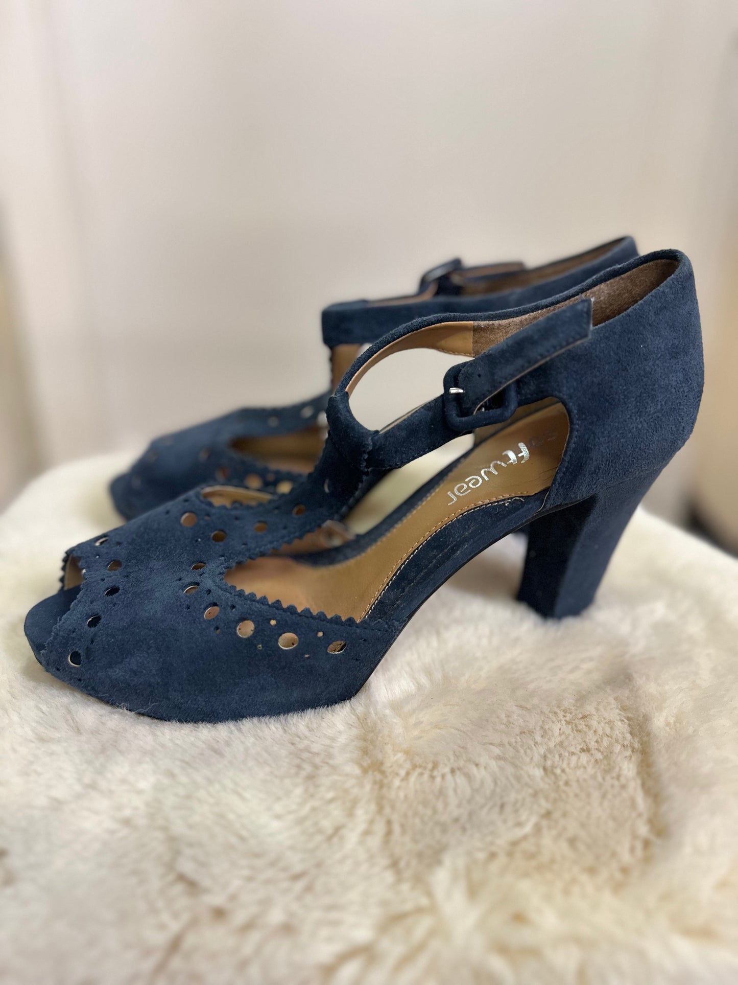 Clarks Navy Suede Heels Size 6.5