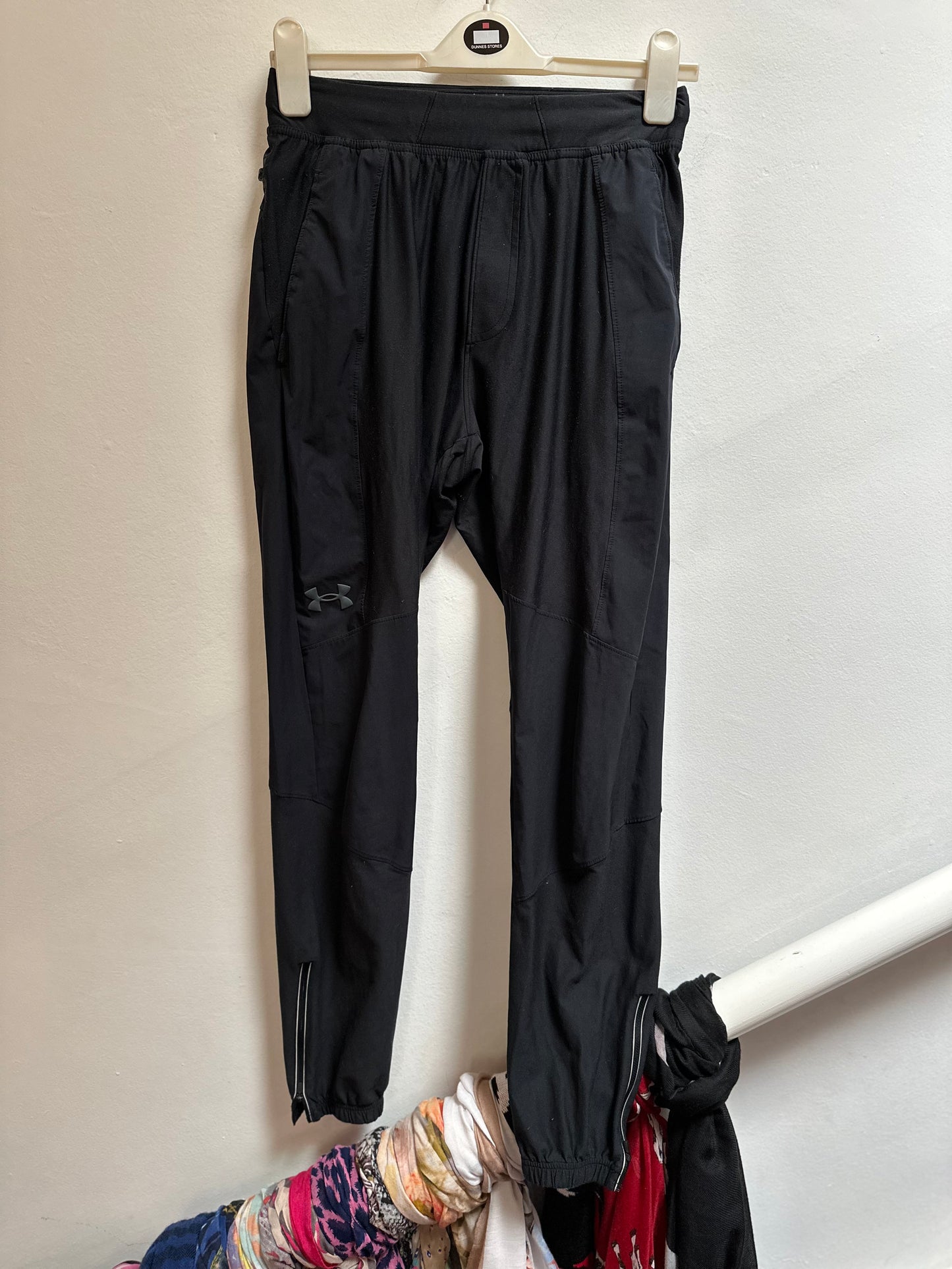 Under Armour Stretchy Tracksuit Bottoms with Reflective Details, Men’s Size S