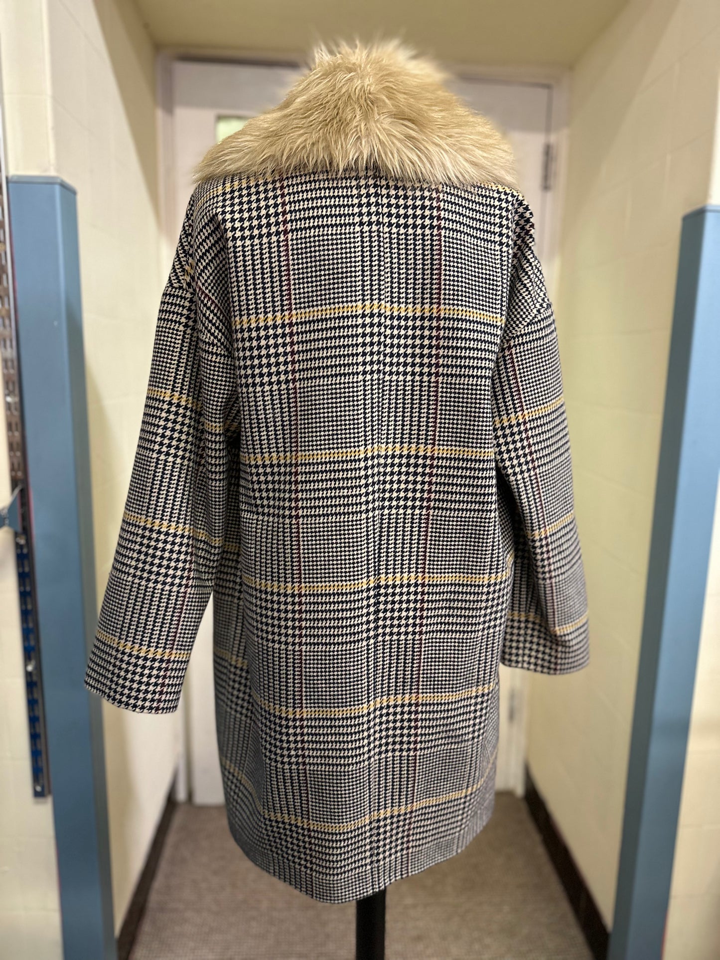 River Island Houndstooth Jacket with Detachable Faux Fur Collar, Size 12