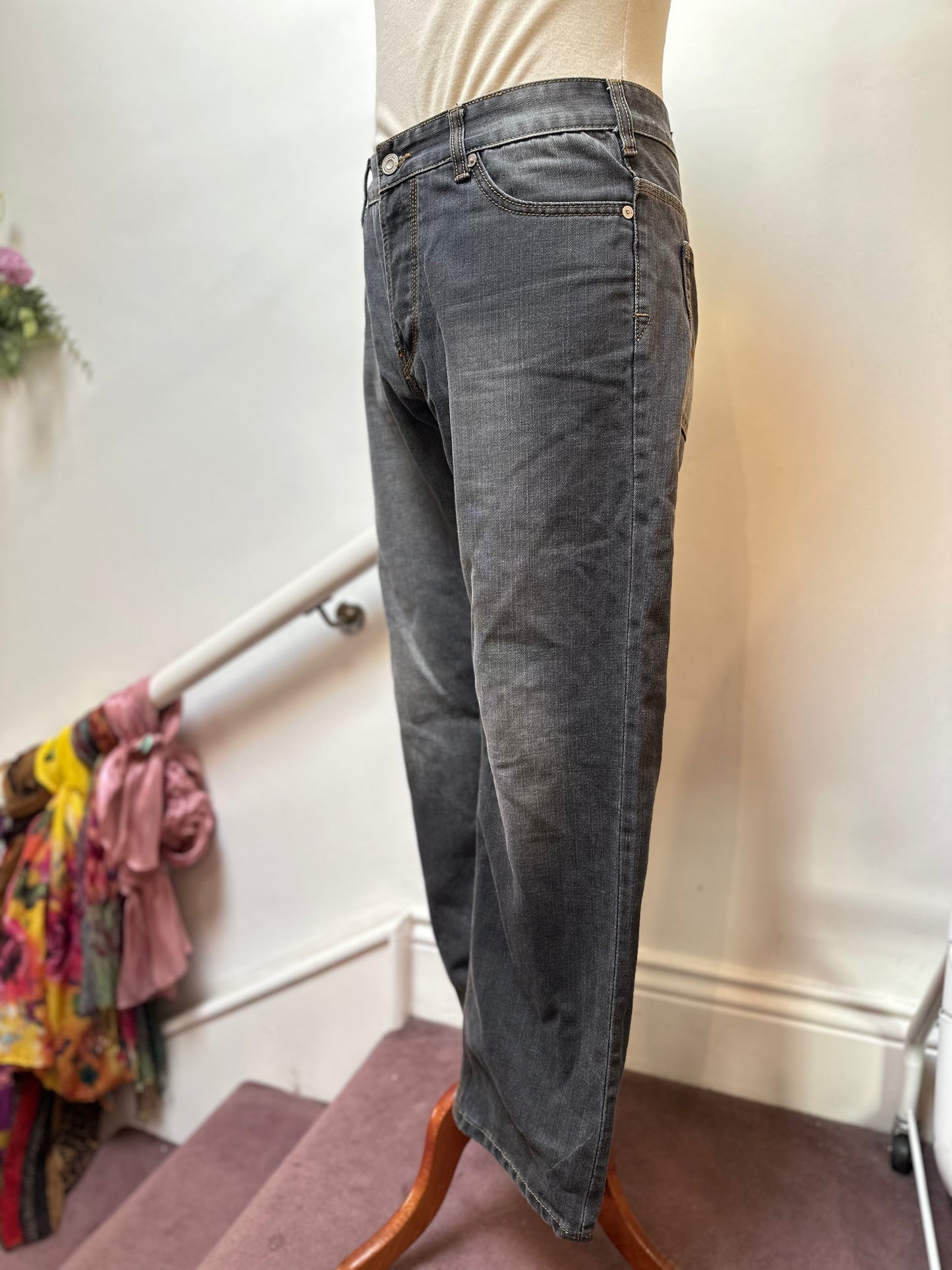 French Connection Jeans Size 34” 32” As New