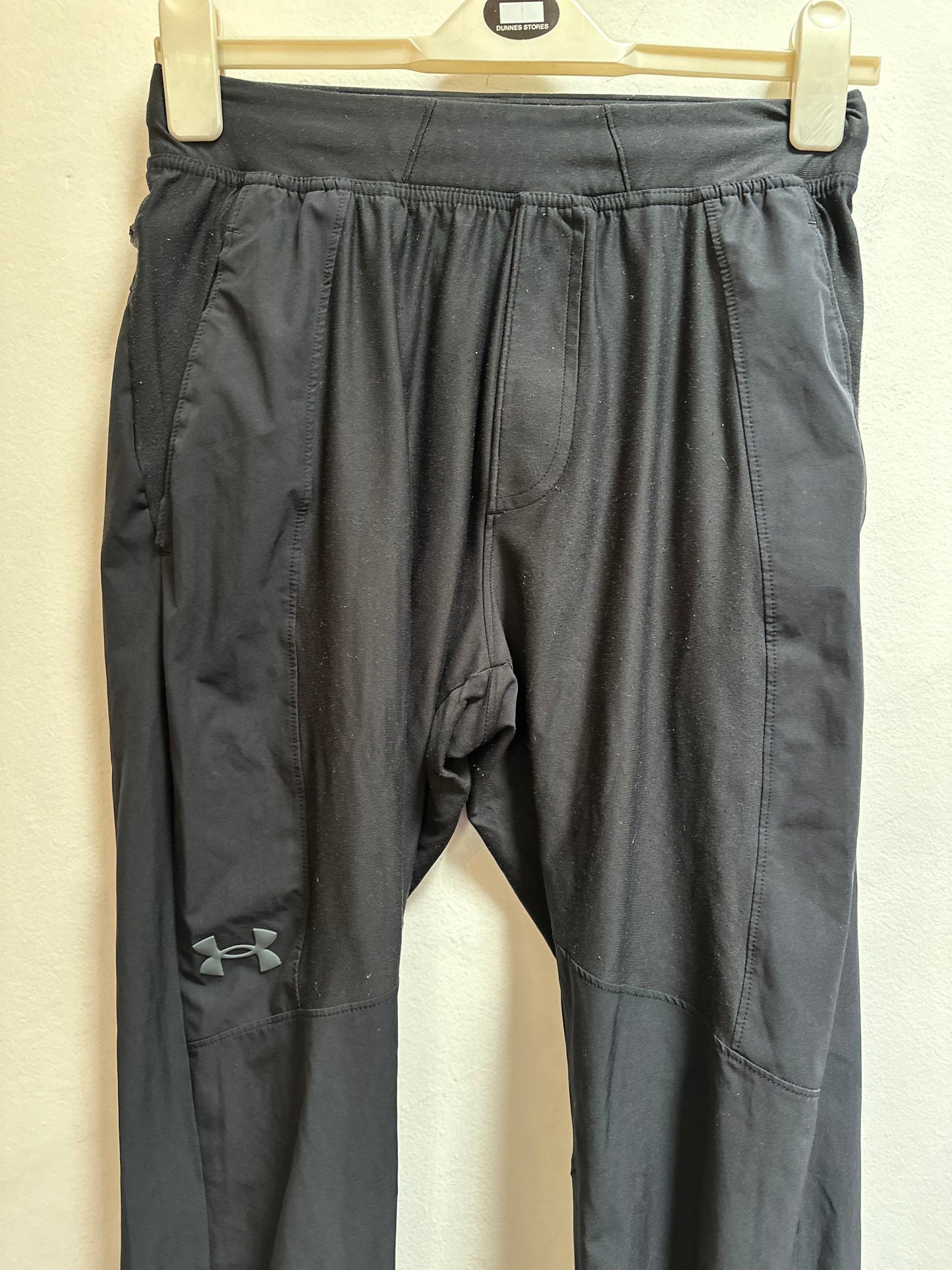 Under Armour Stretchy Tracksuit Bottoms with Reflective Details, Men’s Size S