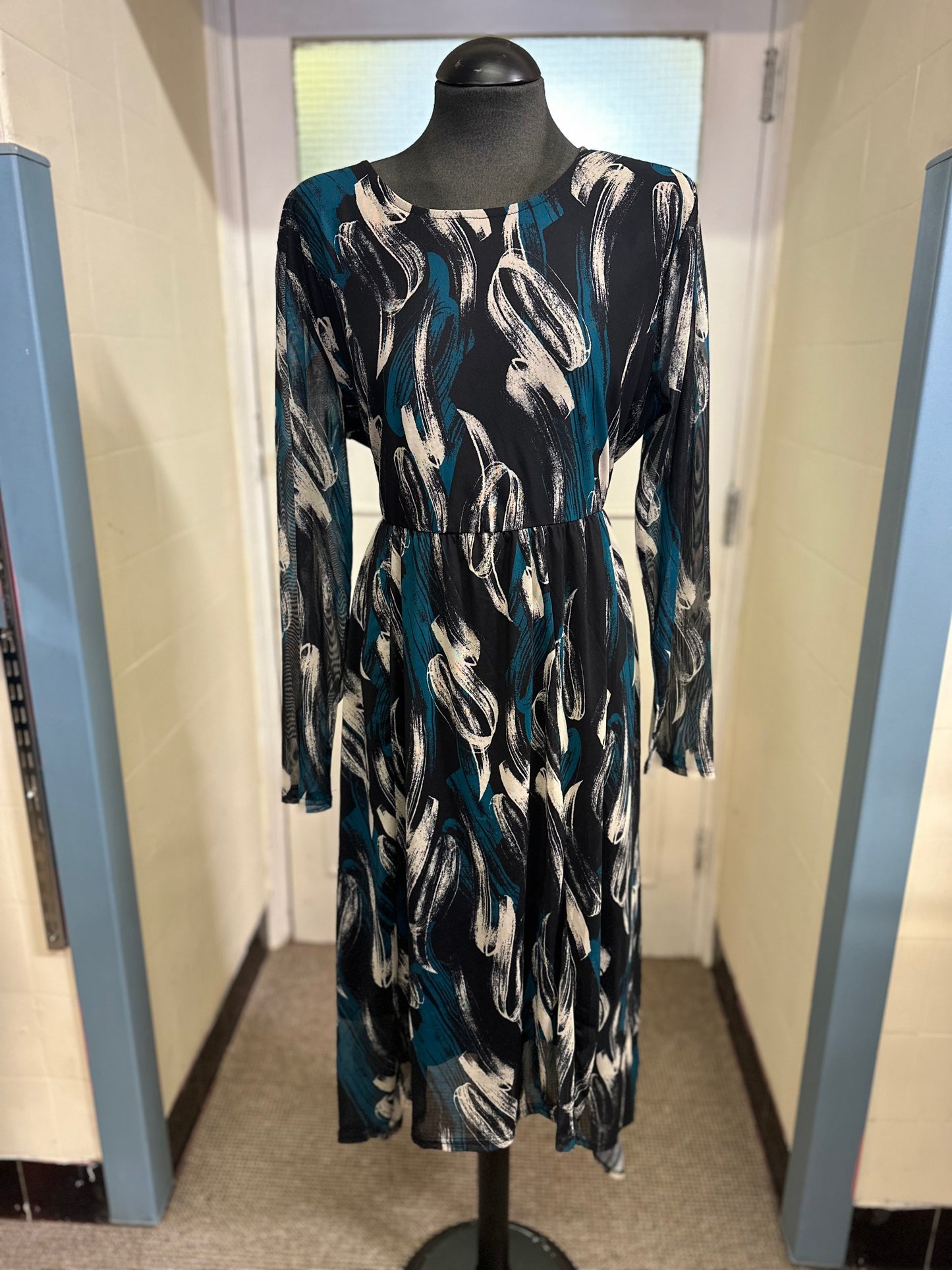 Mudflower Print Dress Size 16