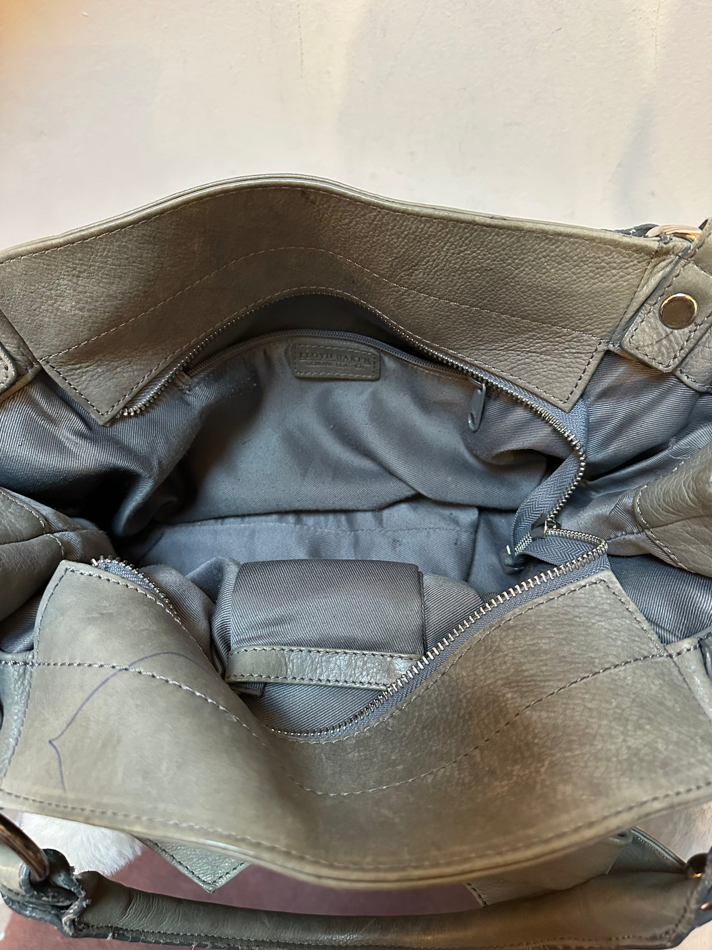 Loyd Baker Real Leather Large Grey Bag with XL Bow Detail, pen mark & signs of wear on handles (see last photos) but beautiful bag nonetheless