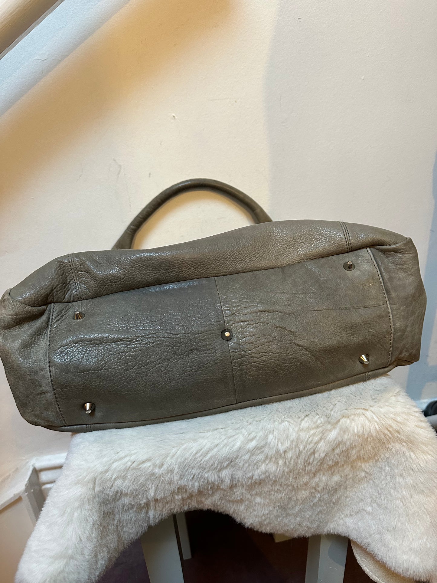 Loyd Baker Real Leather Large Grey Bag with XL Bow Detail, pen mark & signs of wear on handles (see last photos) but beautiful bag nonetheless