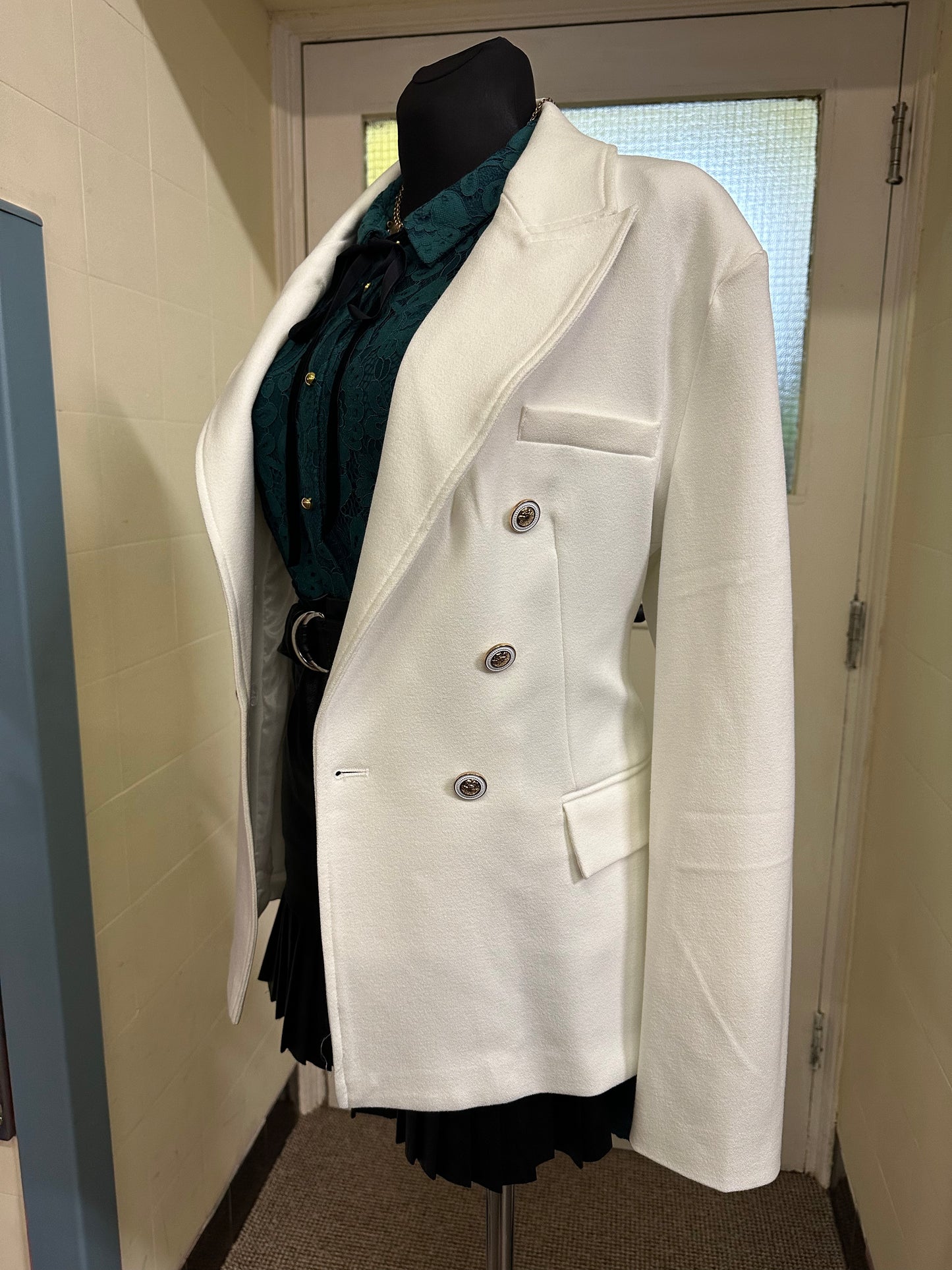 Gallery White Blazer Jacket, Size 20