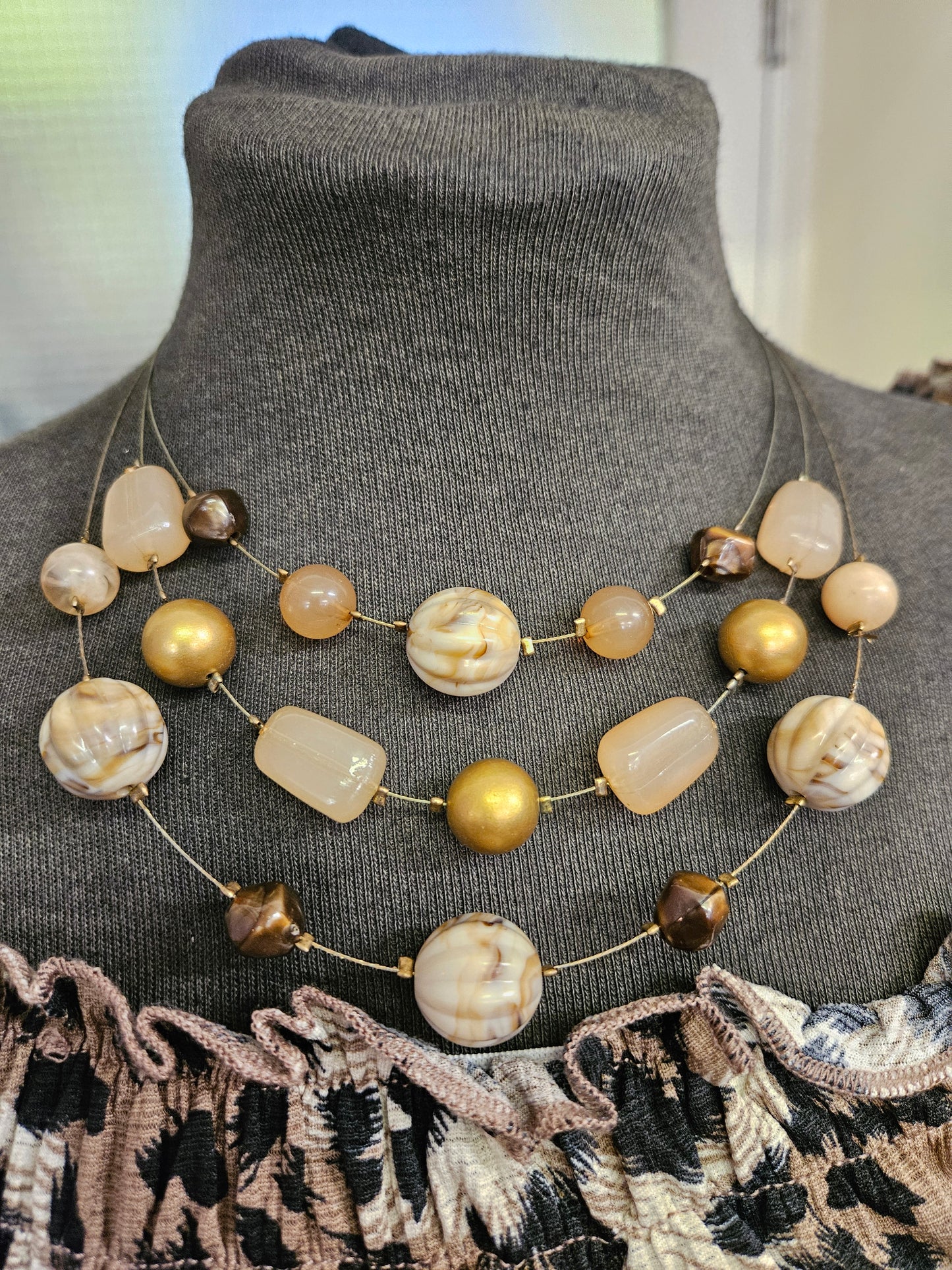3 strands beaded necklace