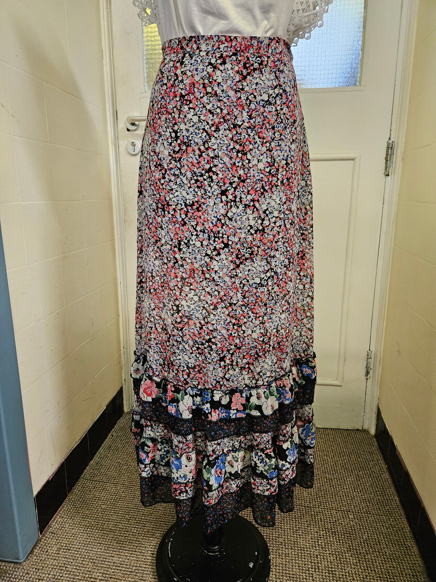 M&S flower print skirt, size 10